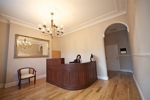 Oyo The Regency, Clifton Hotel 3*
