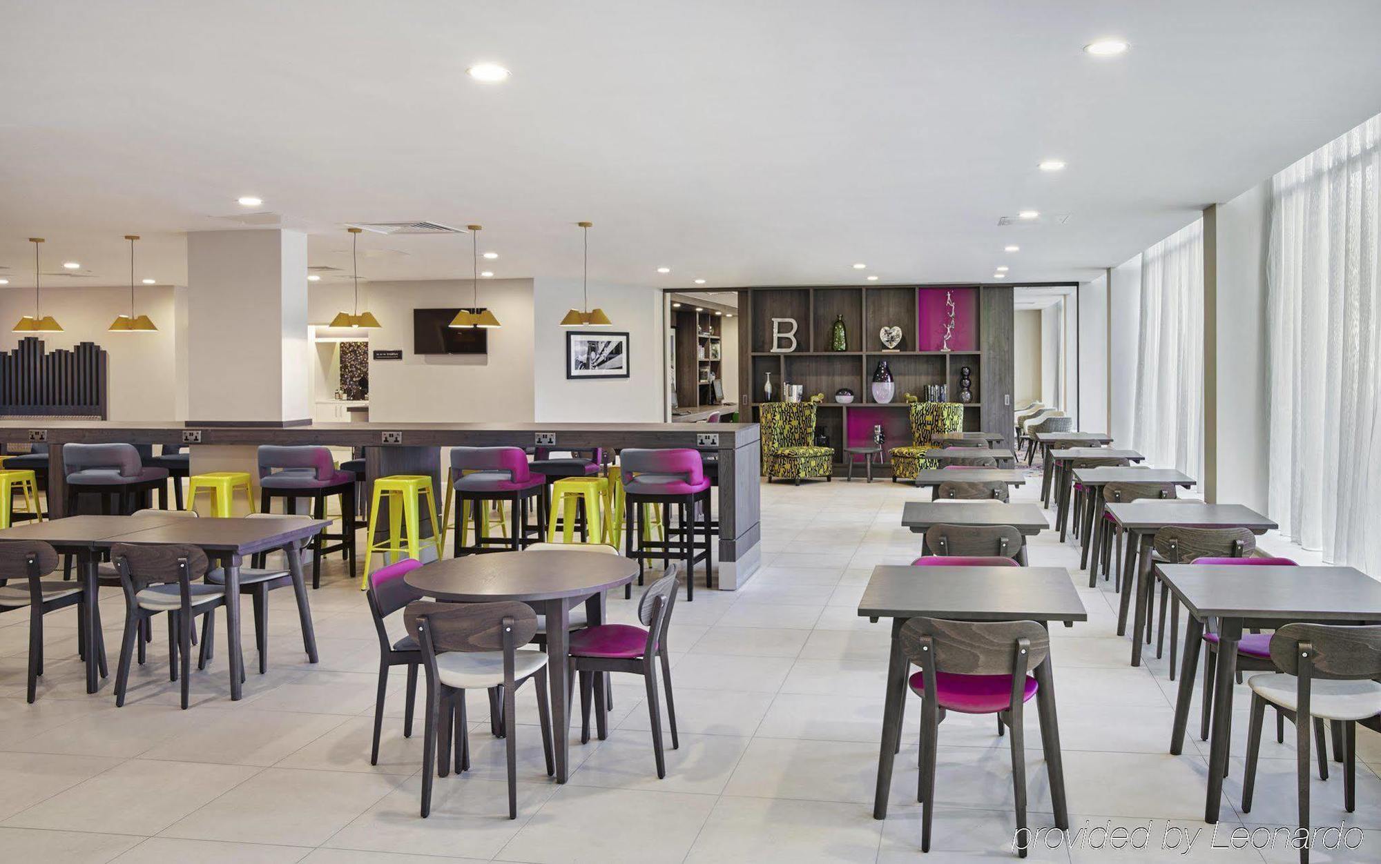 Hotel Hampton By Hilton Centre 3*