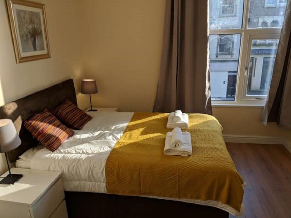 Lawrence House Apartment Bristol