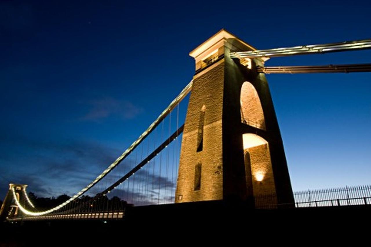 The Washington 2* Bristol