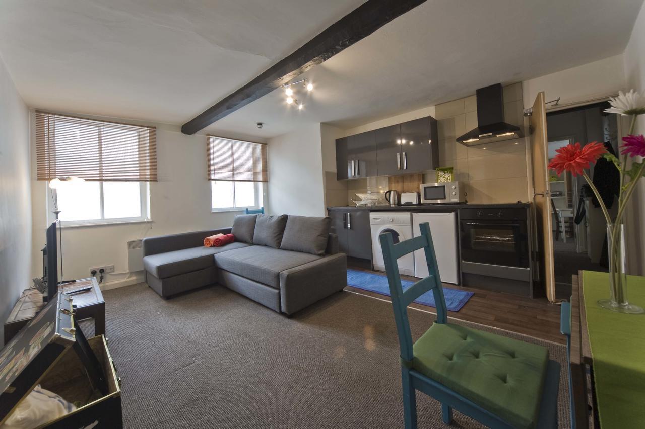 Merchants Almshouse Apartment *