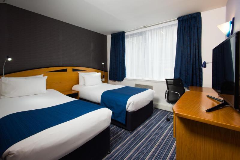 Hotel Centre By Ihg 4*