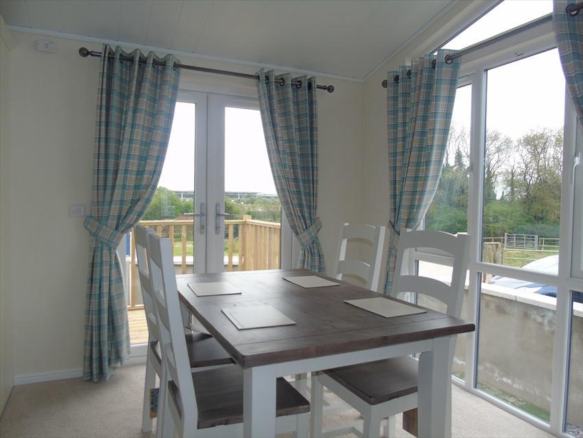 Hyattswood Lodges. Nr Brs Airport Lodge Bristol