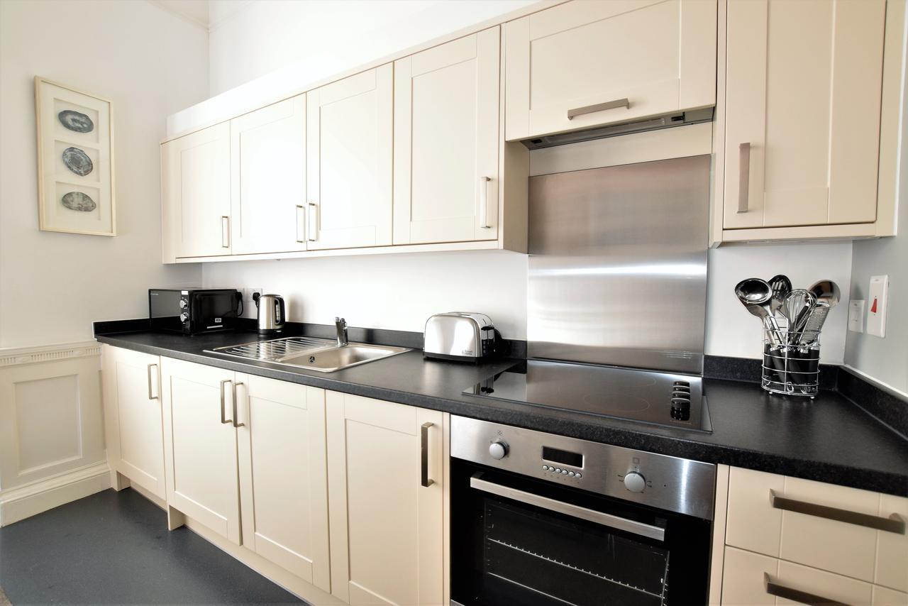 Berkeley Square Pads