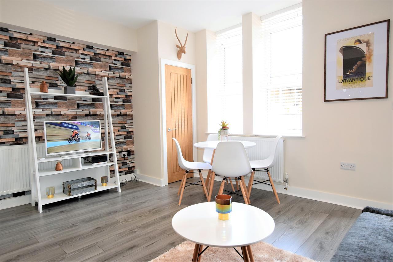 The Old Bank - Your Apartment *