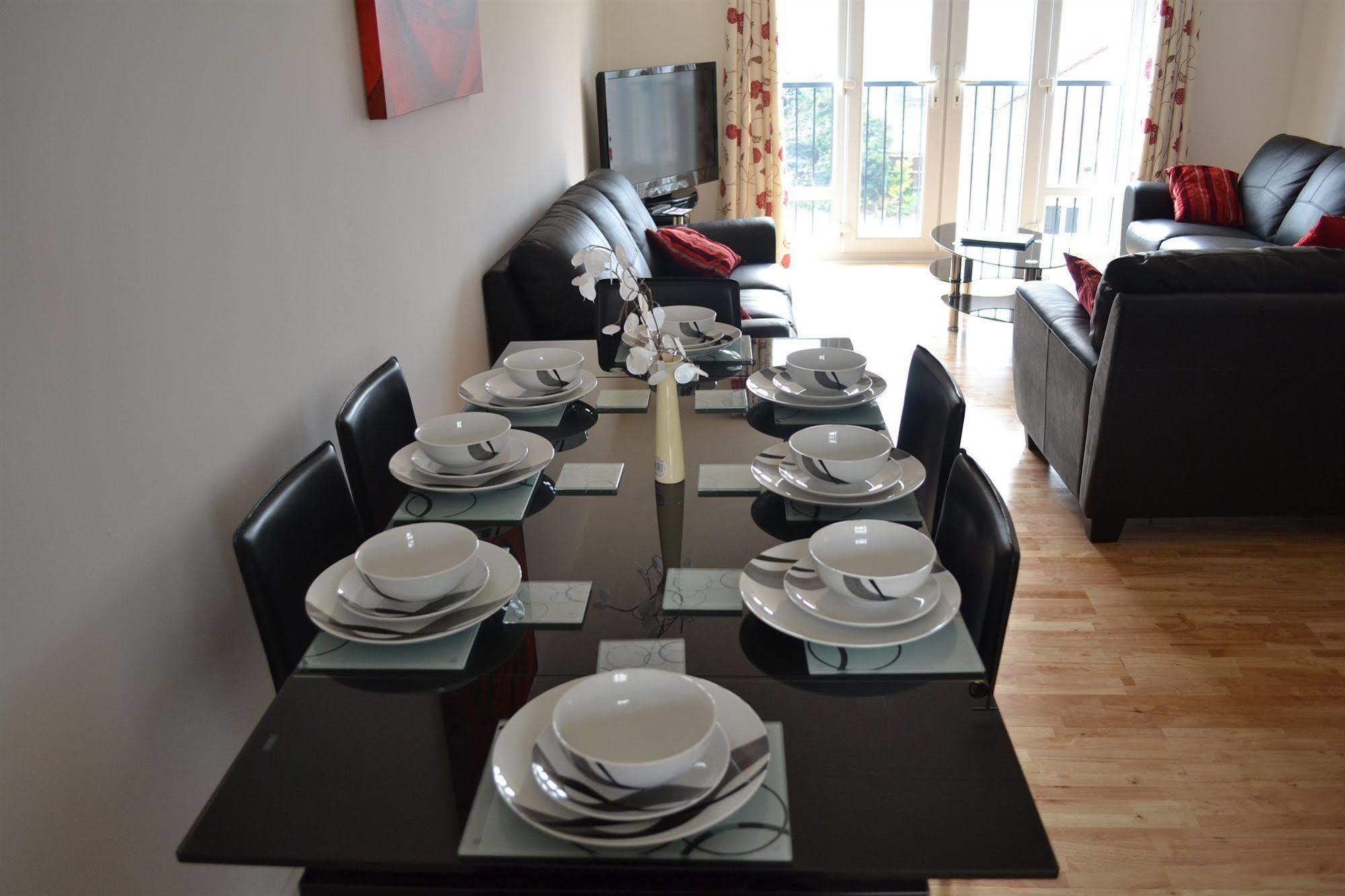 Serviced Lettings - Beaufort Court * Bristol