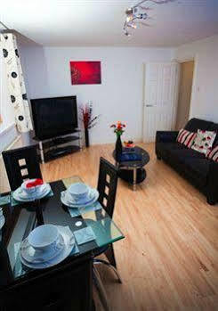 Apartment Serviced Lettings - Beaufort Court Bristol