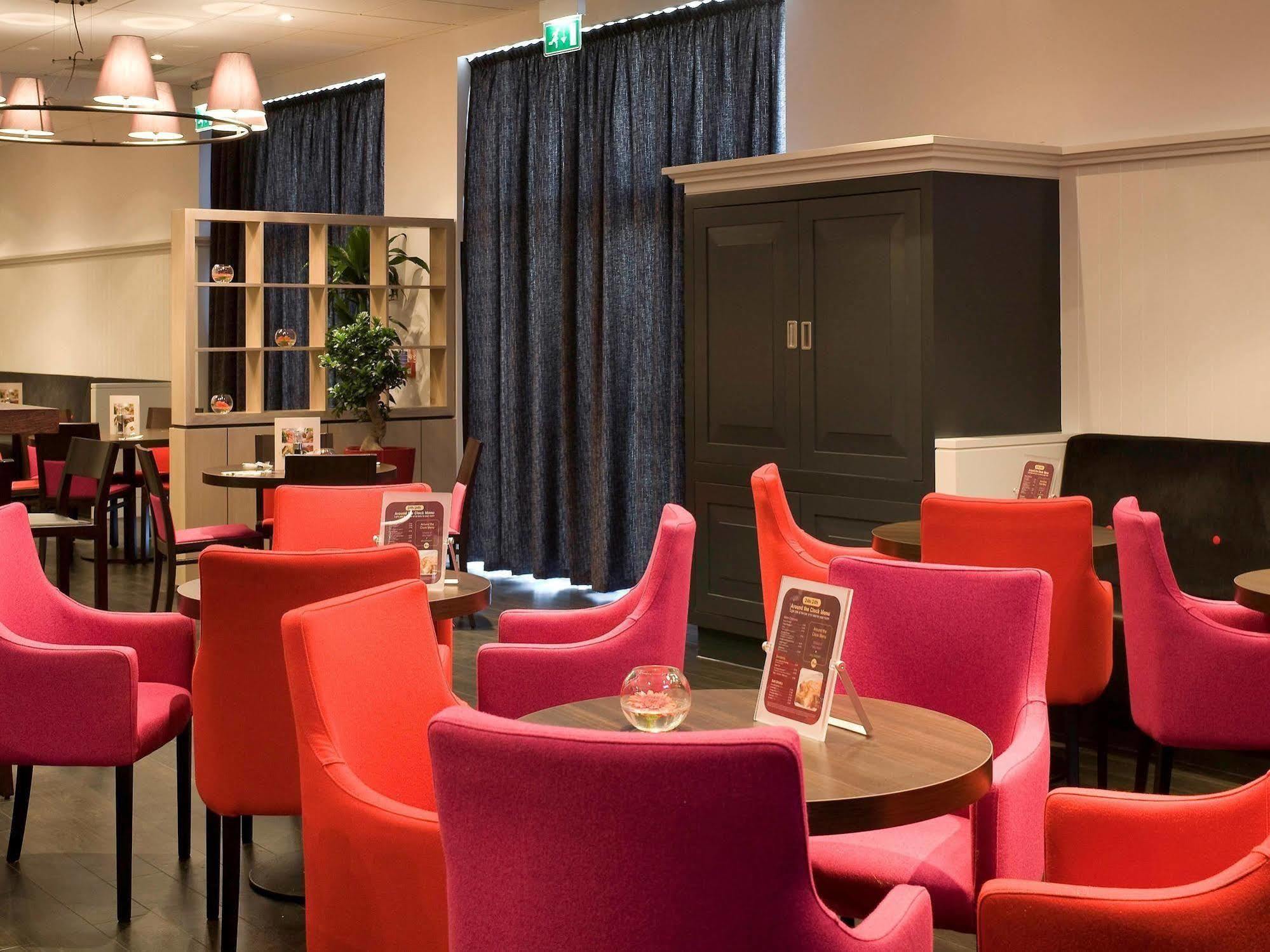 Ibis Temple Meads Hotel 3*