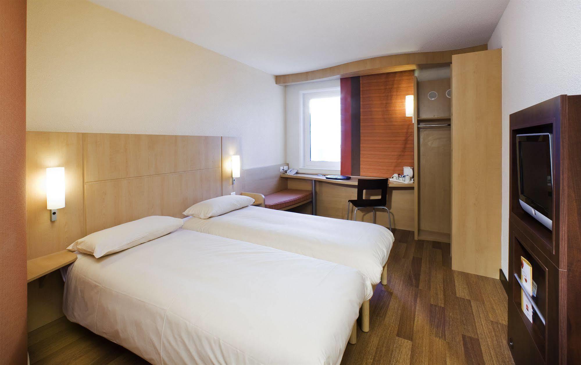 Hotel Ibis Temple Meads 3*