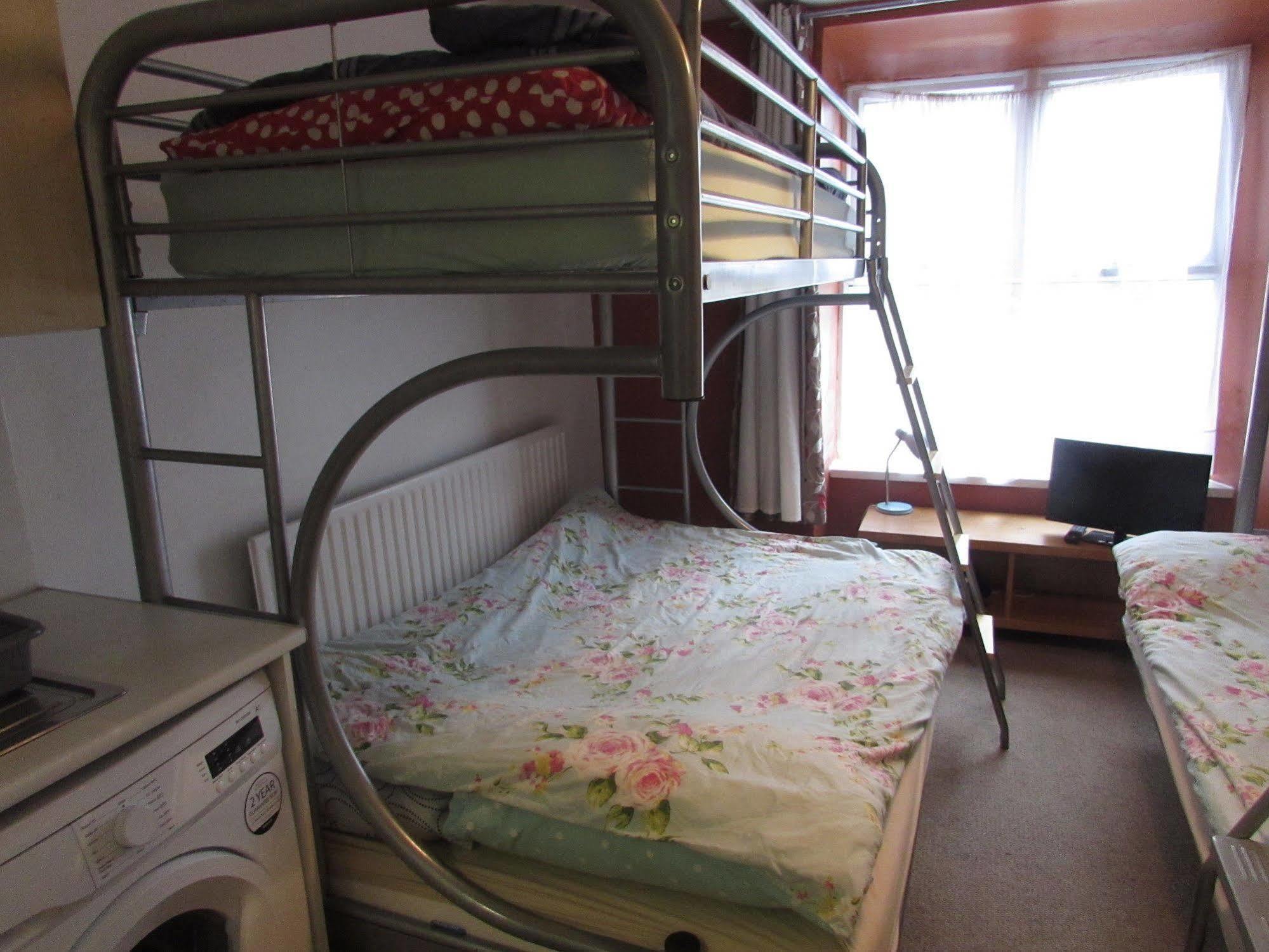 No 8 Apartments Apartment