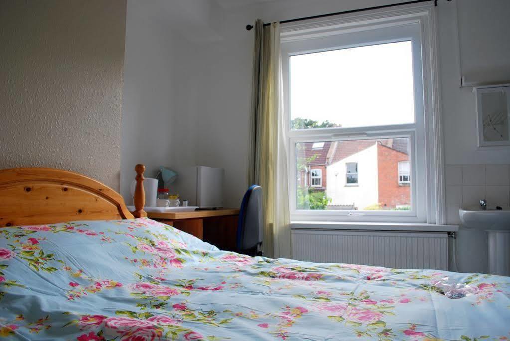 Clift Guest house Bristol