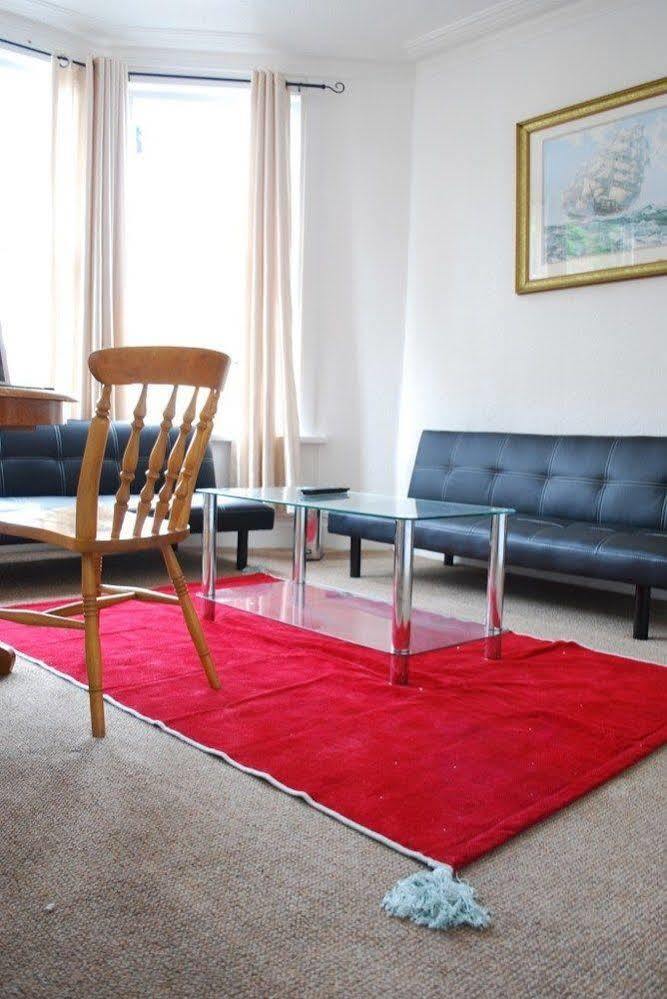 Clift Guest house 3*