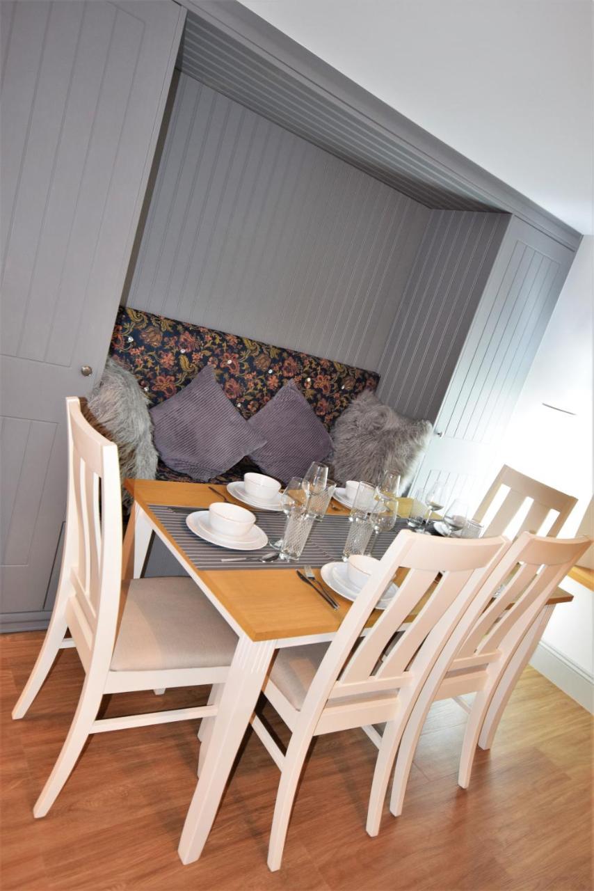 Oakfield Place - Your Apartment *