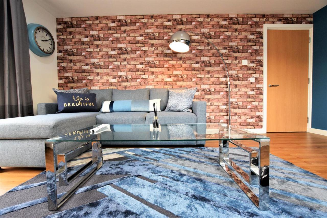 Savoy Court - Free Parking * Bristol