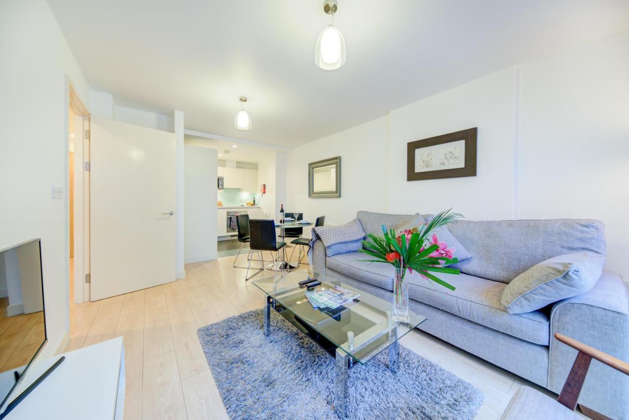 Apartment Cleyro Serviced - Finzels Reach
