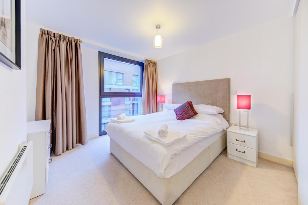 Cleyro Serviced - Finzels Reach Apartment Bristol