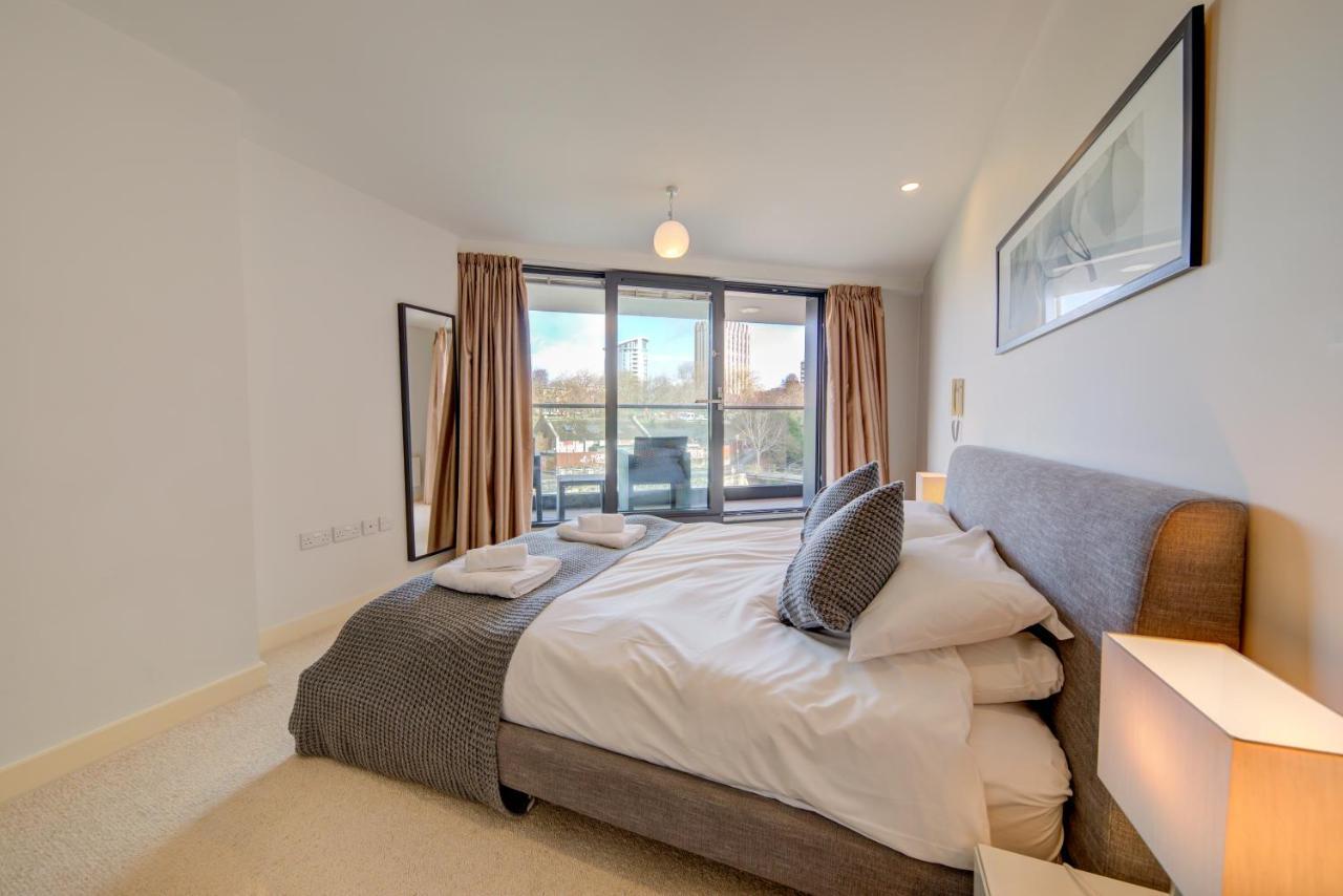 Apartment Cleyro Serviced - Finzels Reach