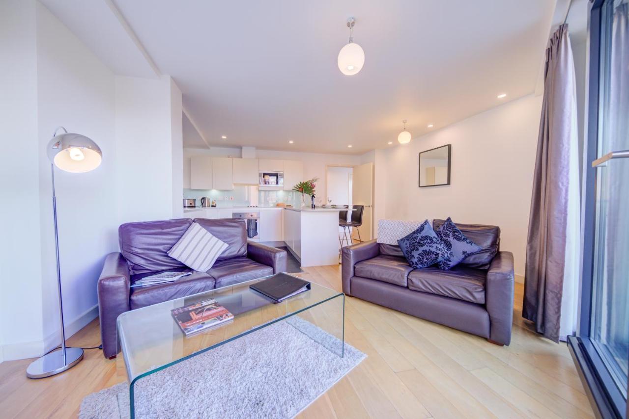 Cleyro Serviced - Finzels Reach Apartment *