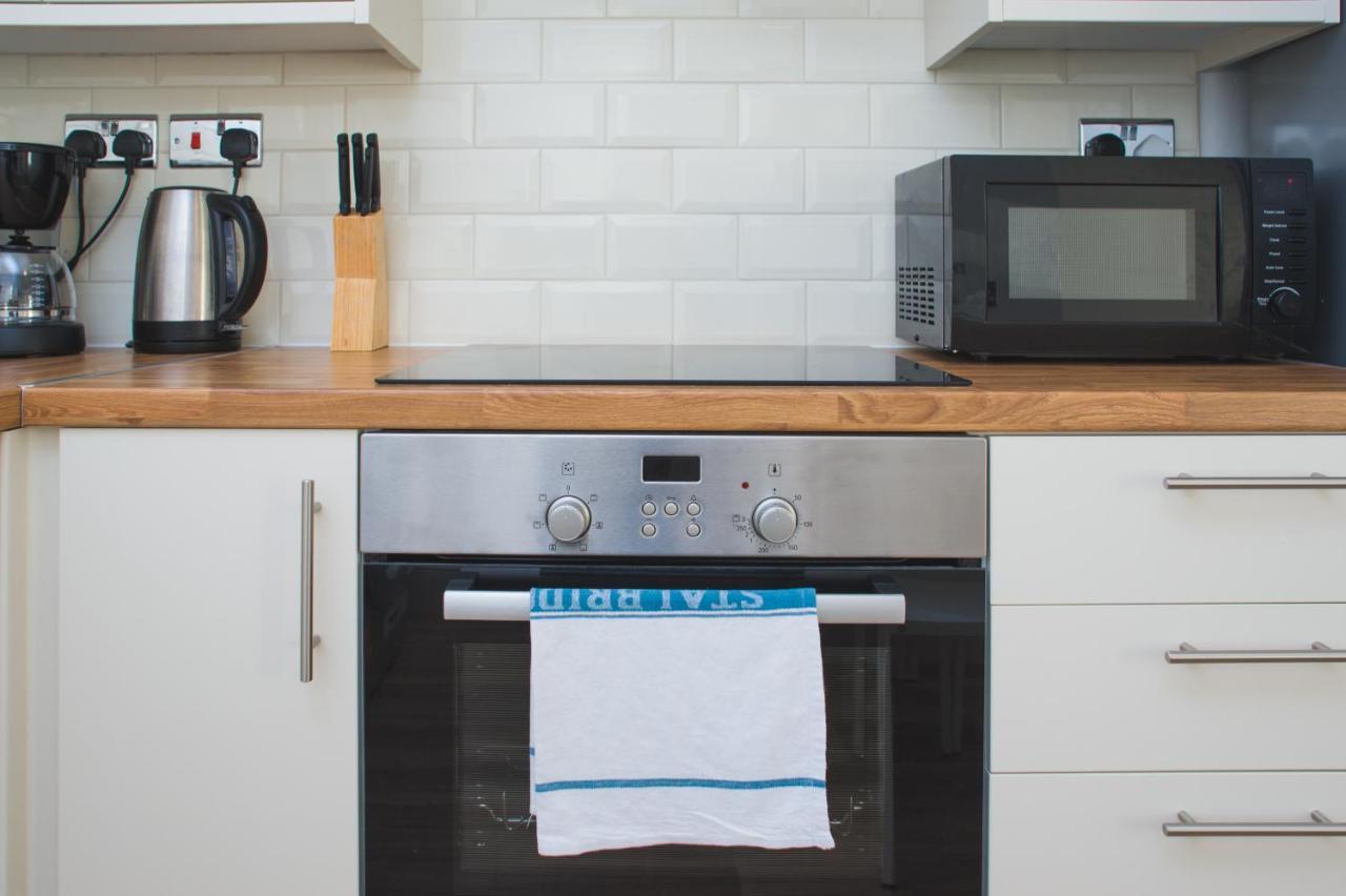Apartment Mycityhaven - 3 Bedroom Shirehampton Flat Near Avonmouth & M4 *