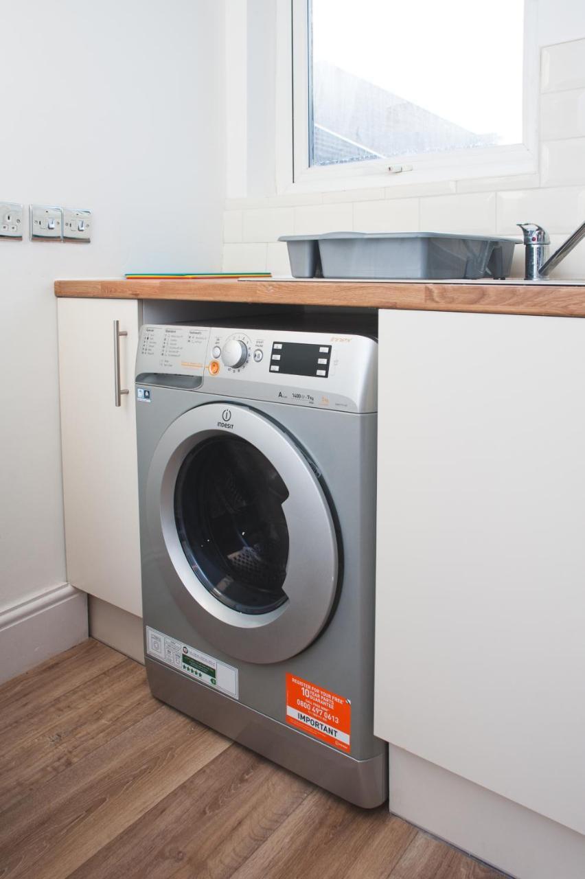 Mycityhaven - 3 Bedroom Shirehampton Flat Near Avonmouth & M4 *