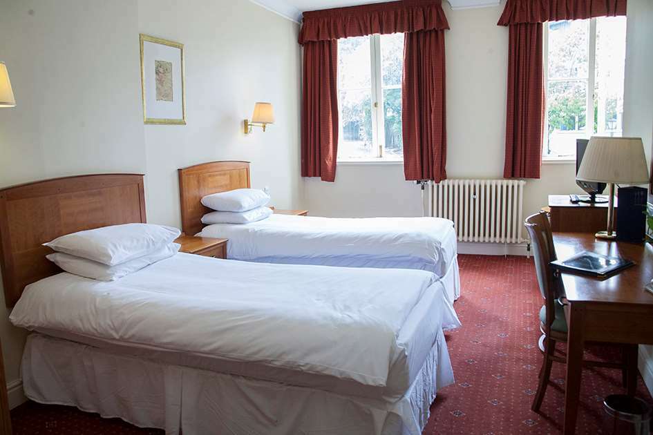 Arnos Manor 3* Bristol