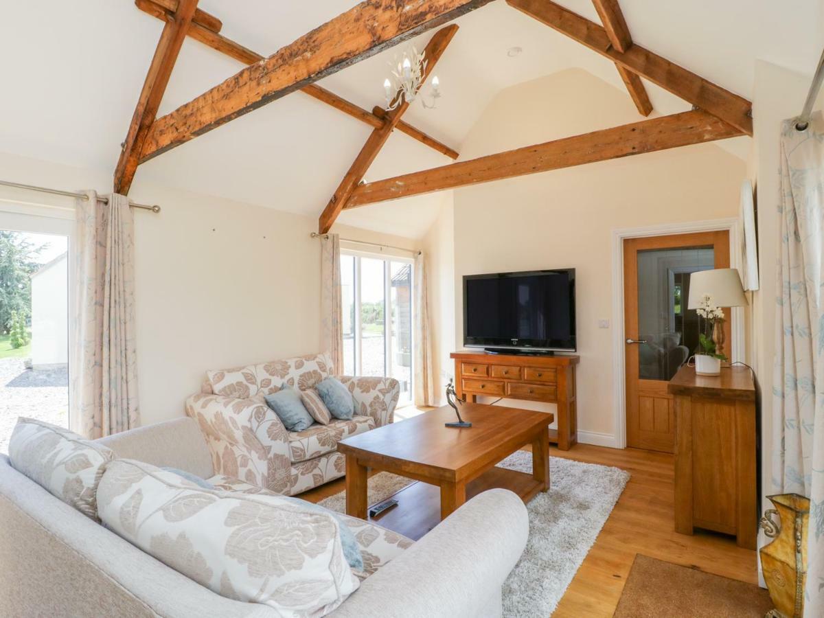Golden Valley Barn * Bristol