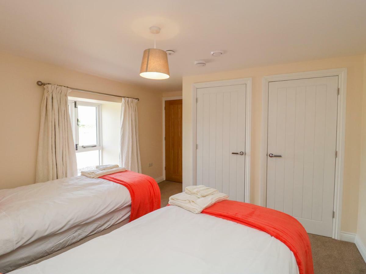 Holiday home Golden Valley Barn Bristol
