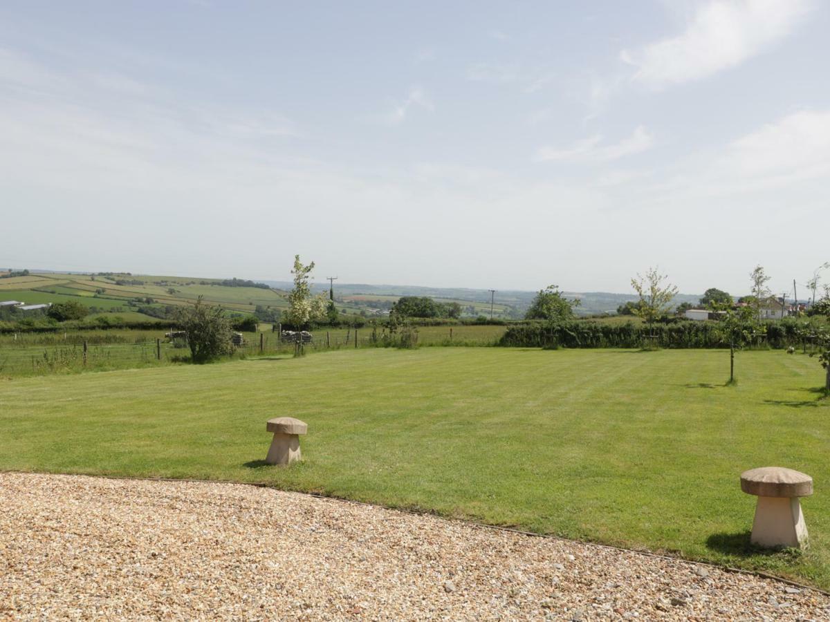 Holiday home Boundary Barn Bristol