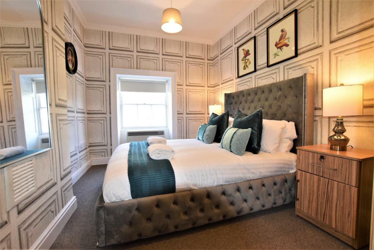 Berkeley Square Pads