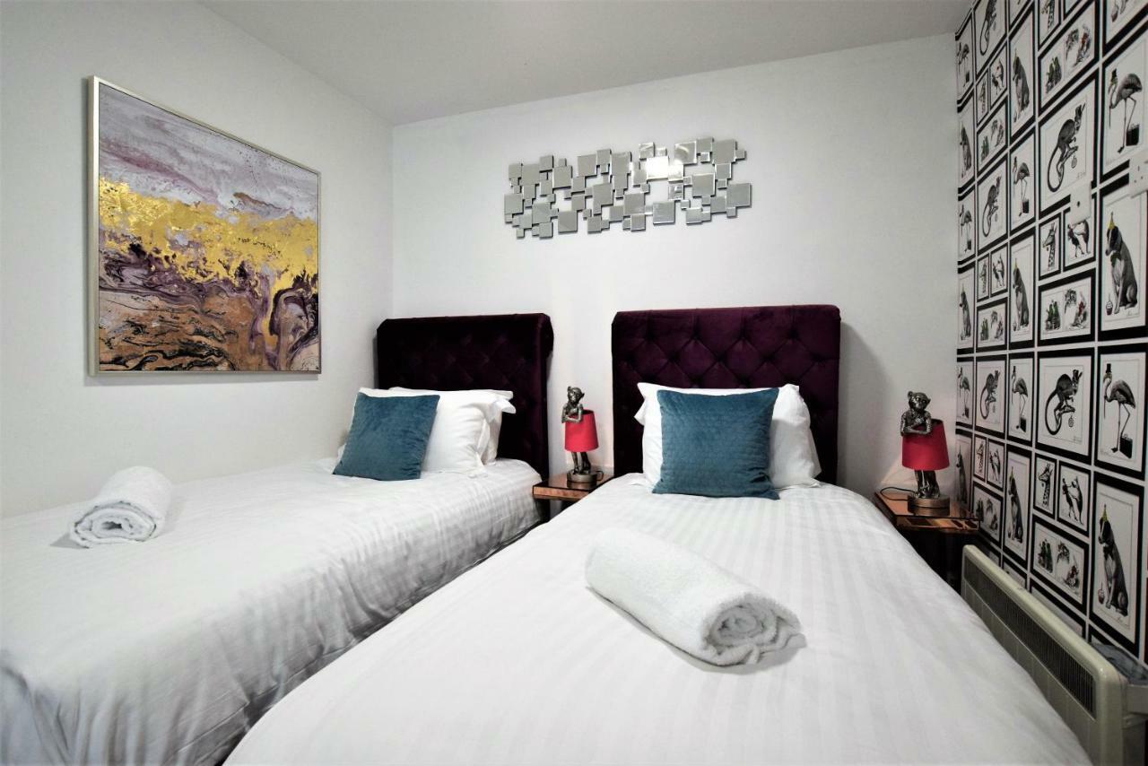 Berkeley Square Pads Bristol