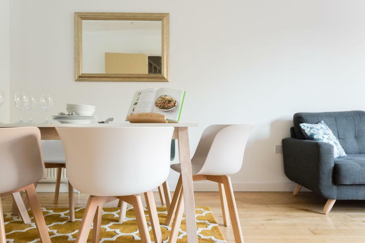 The Clifton Jewel - Trendy 4bdr In