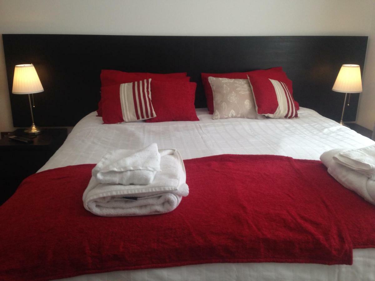 Cloverlea Apartment *