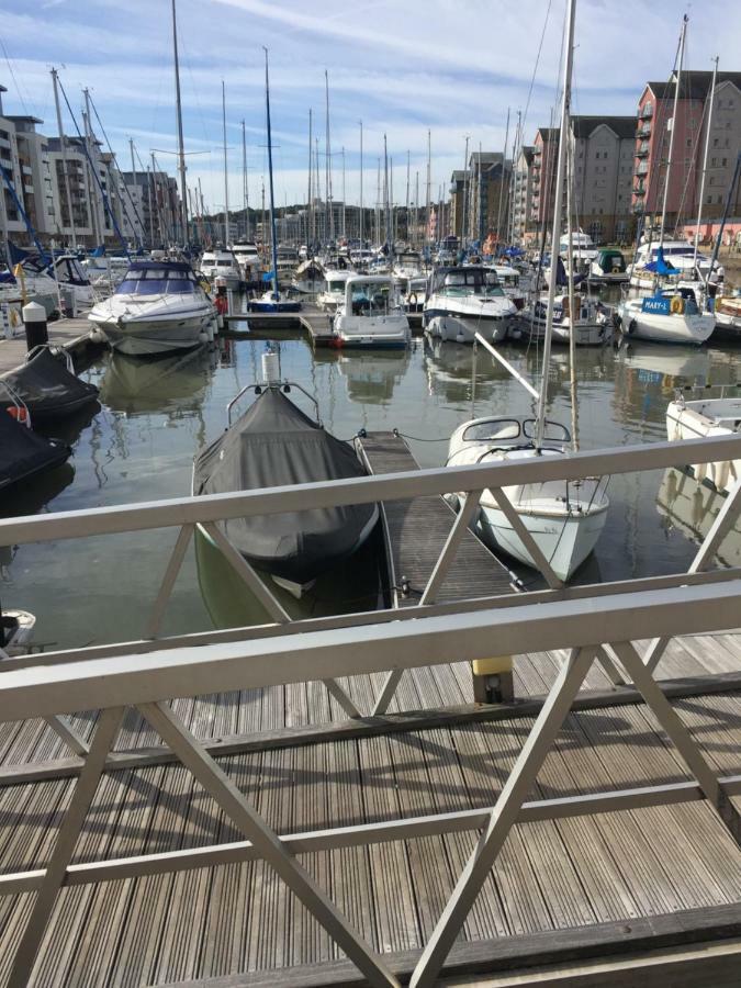 15 Pennant Place *
