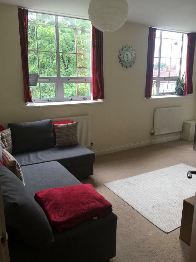Superb Peaceful 1 Bed In St George. Apartment *
