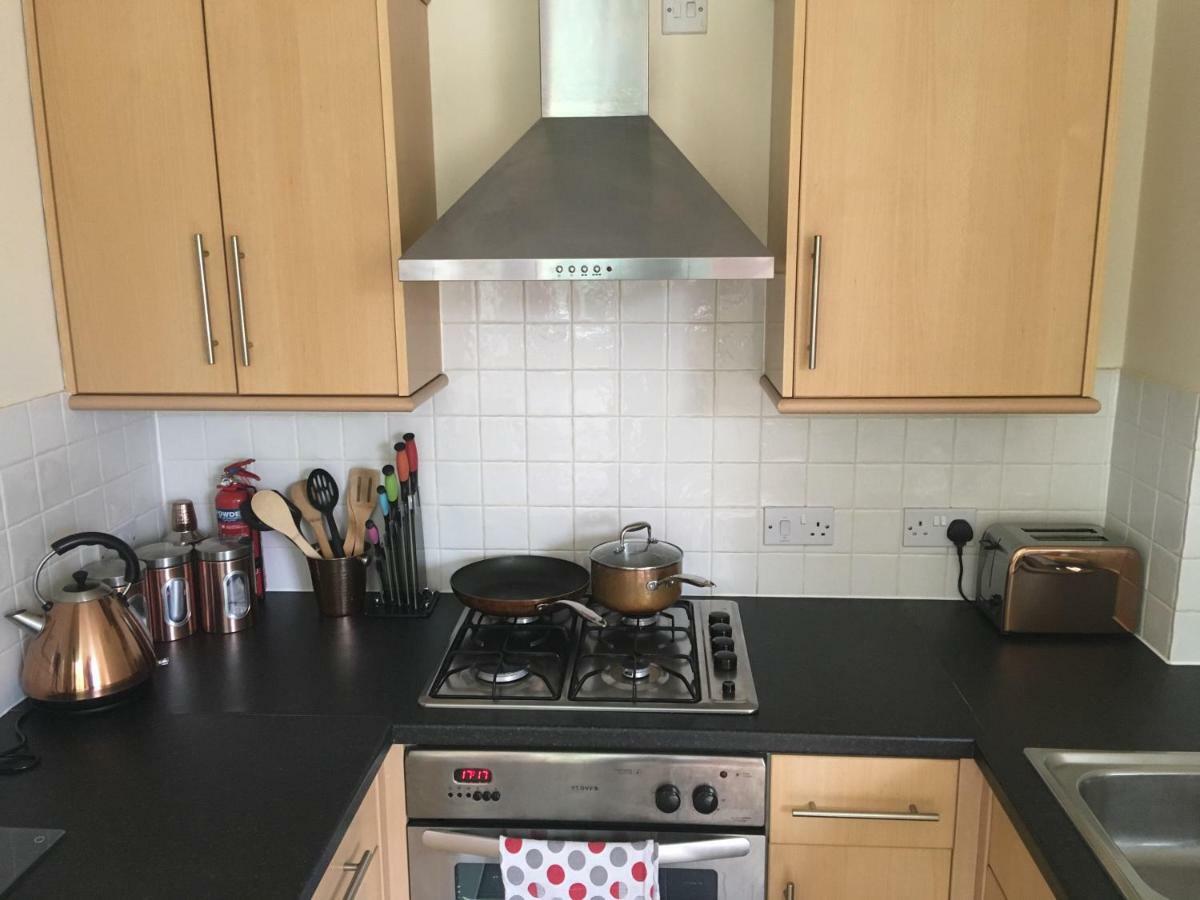 Superb Peaceful 1 Bed In St George. *