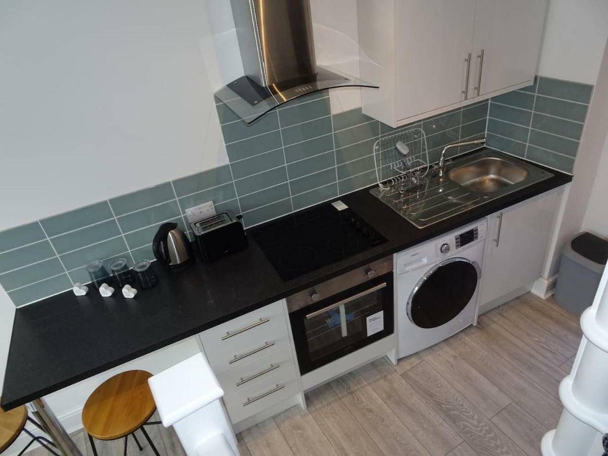 The Whiteways Apartment *