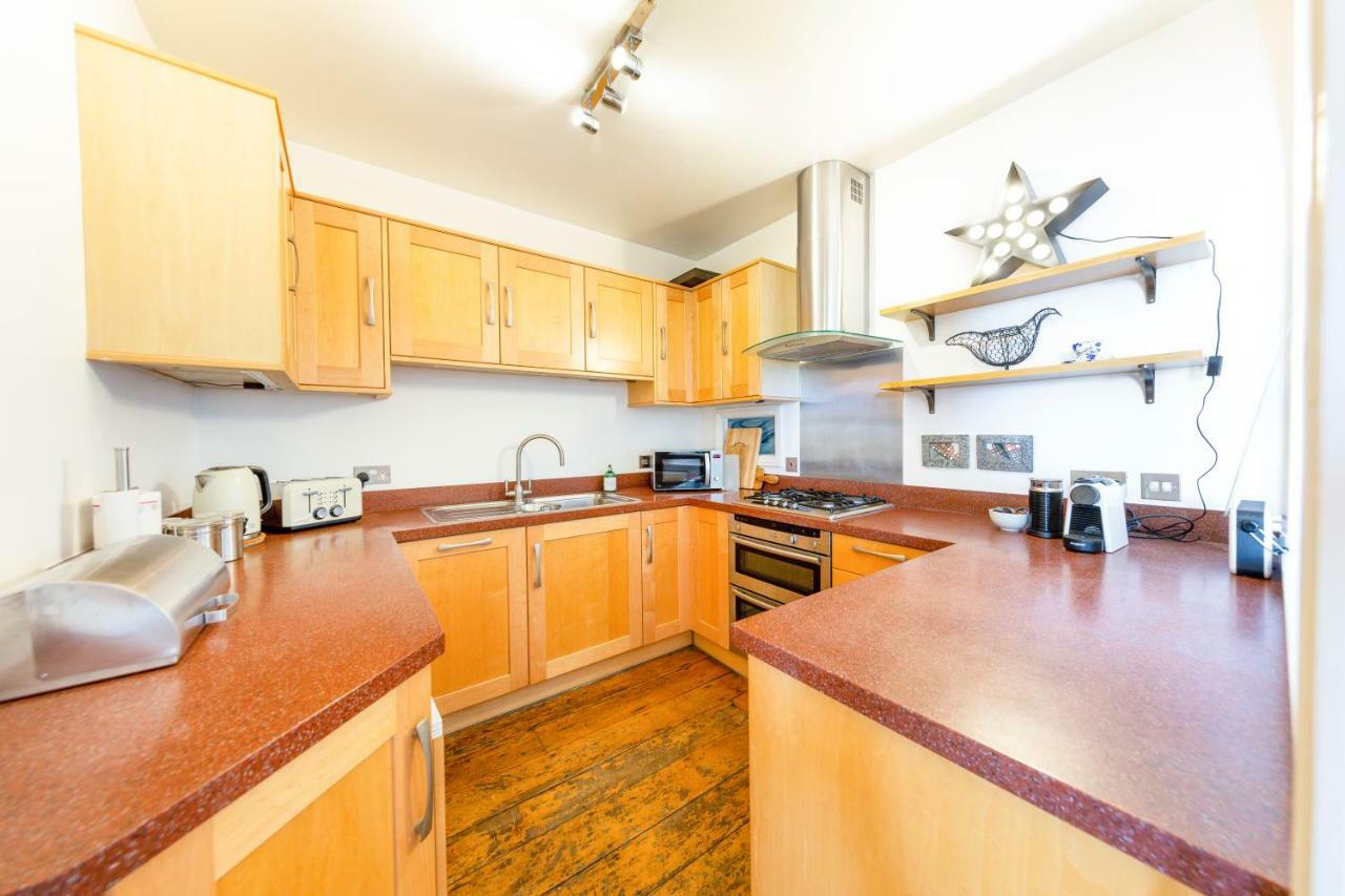 Elegant Period Clifton Balcony - Simplycheckin Apartment *