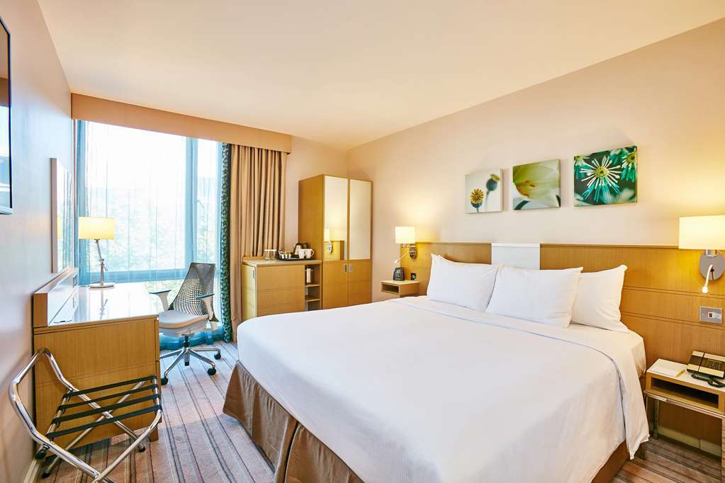 Hilton Garden Centre 4* Bristol