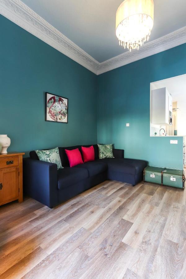 Apartment Bright Modern Two Bed With Parking