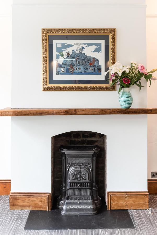 144 Lower Cheltenham Place * Bristol
