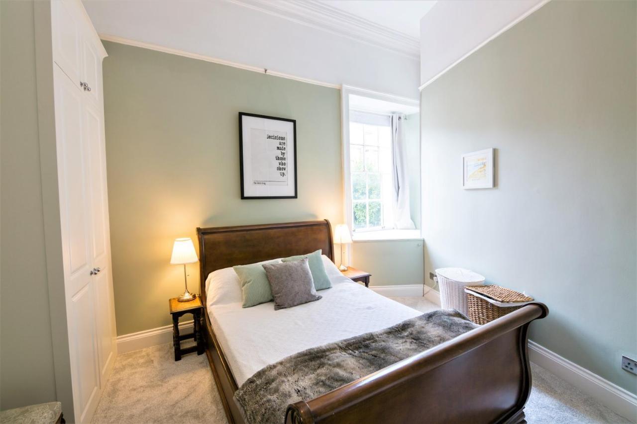 Apartment The Crescent - Your *