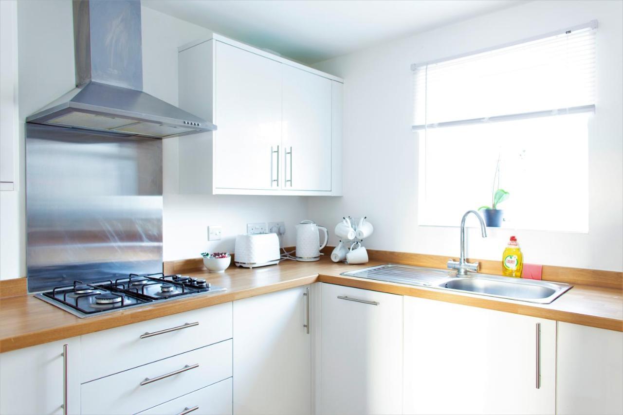 Savoy Court - Free Parking Apartment *