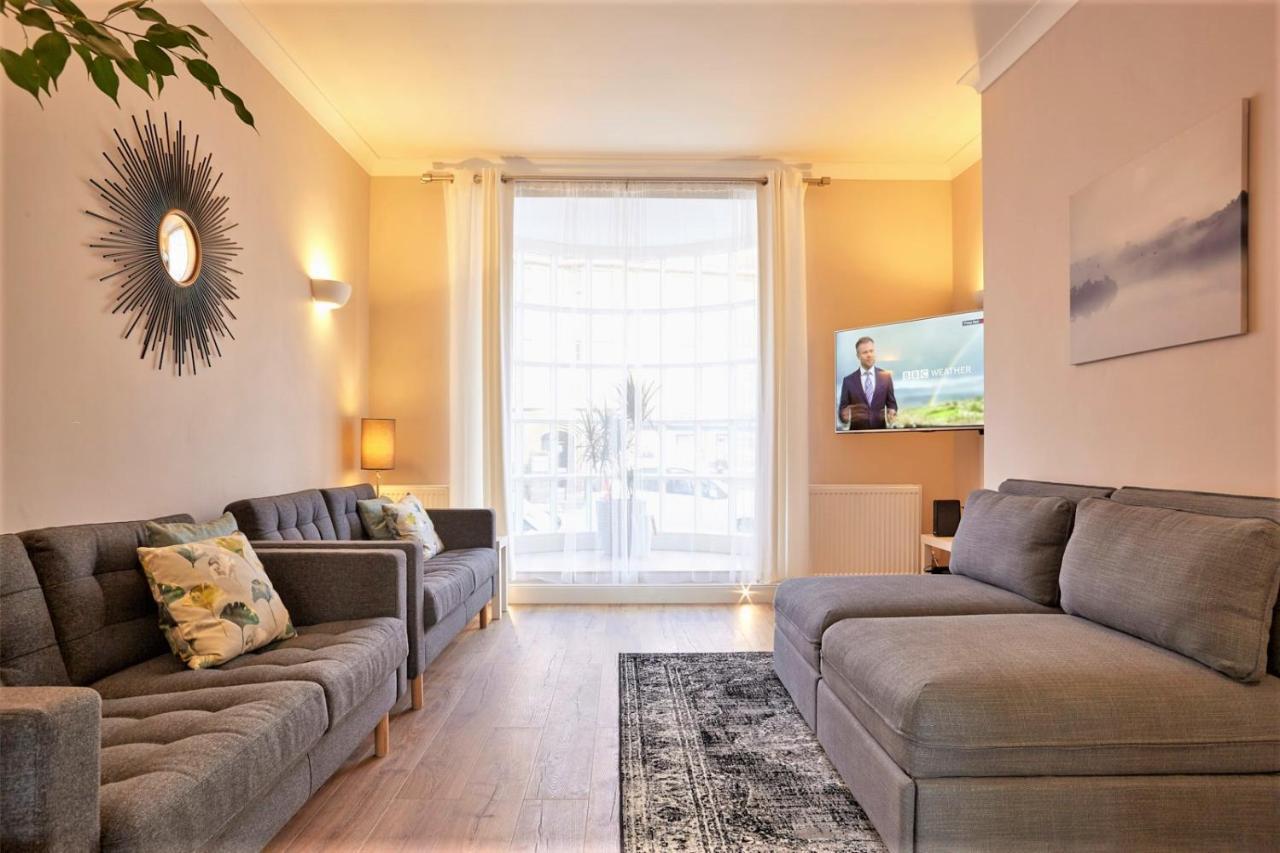 Apartment Meredith Way With Parking - Your