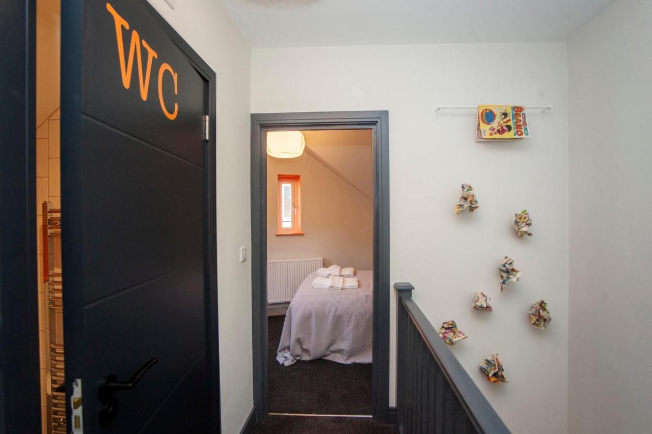 Holiday home Higgihaus #3b 4 Bed Sleeps Up To 10 Big Groups Hip Location Bristol