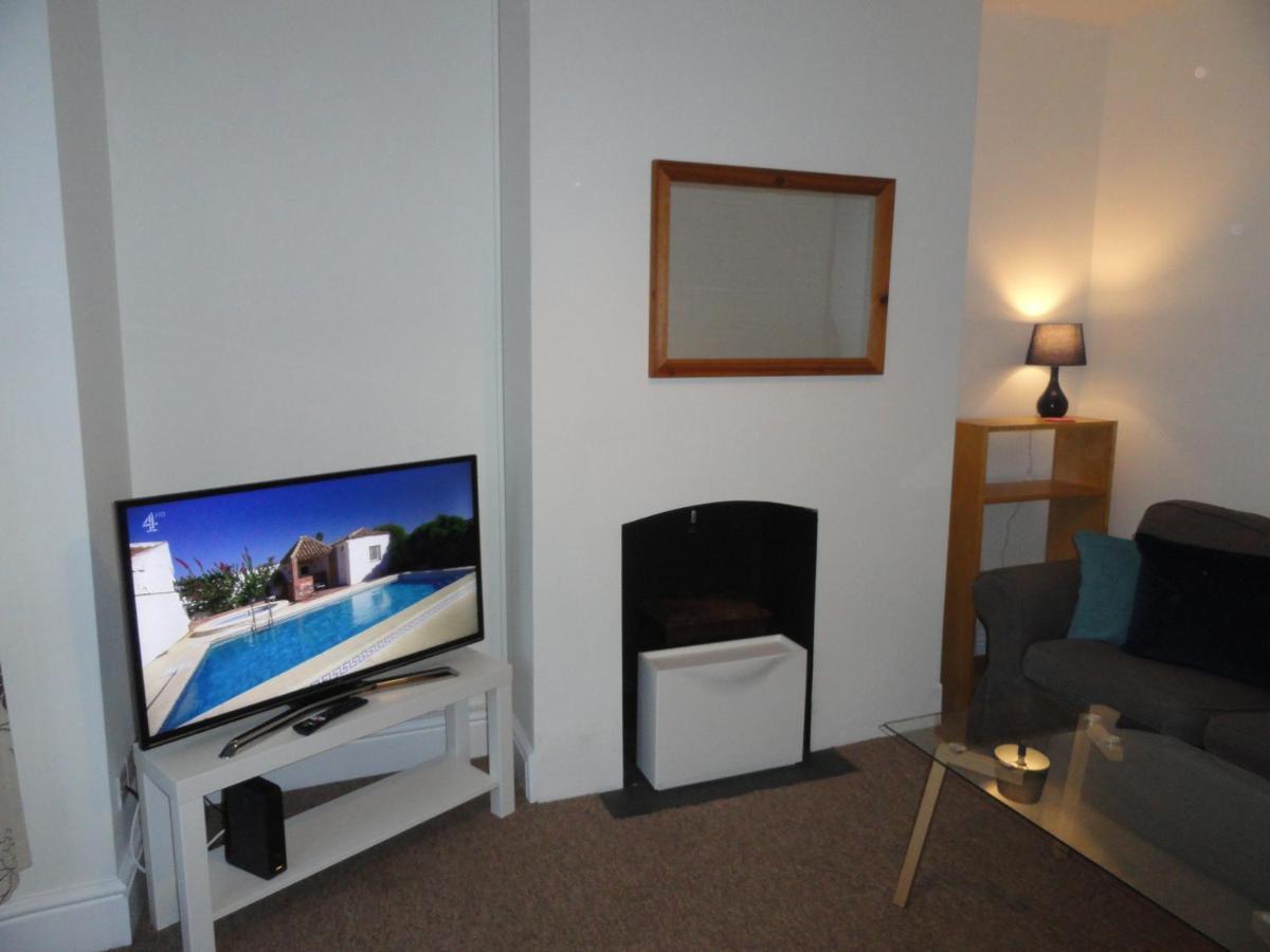 Luckwell Too By Cliftonvalley Apartment