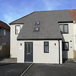 2 Bedroom Apartments In Filton By Cliftonvalley Apartments