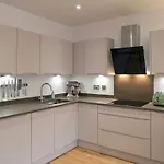 Fantastic 2 Bedroom City Centre Apartment