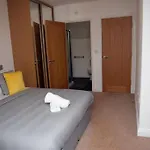 Spacious 3 Bed House In Bristol