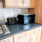 Cozy Urban Retreat | Modern 1Br | Free Parking