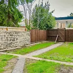 Free Parking New Gem With Garden